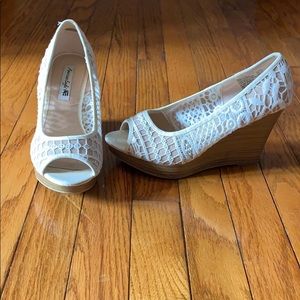 American Eagle Lace Peeptoe Wedges (US size 8W)